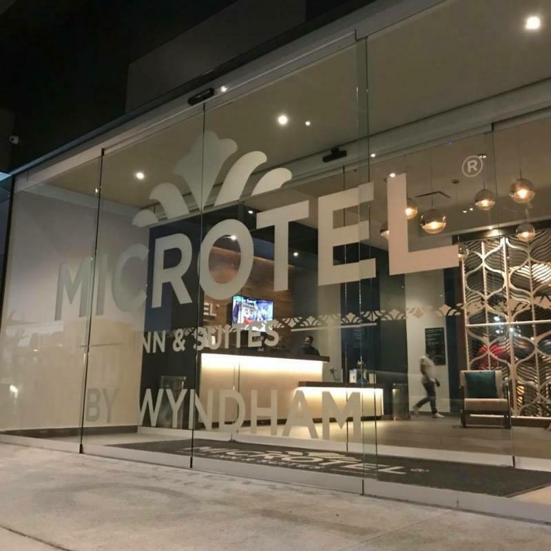 Microtel Inn & Suites By Wyndham Irapuato Bagian luar foto